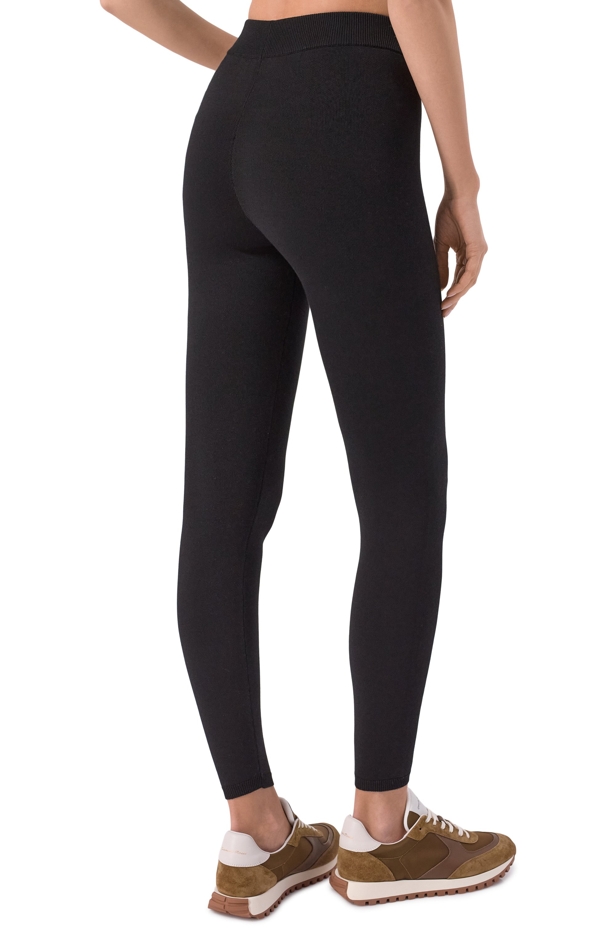 Легинсы MVST черного цвета по цене 71550 руб., арт. M26.CSW.K428/C0TT0NTECH, фото 4 Легинсы MVST, арт. M26.CSW.K428/C0TT0NTECH, фото 4