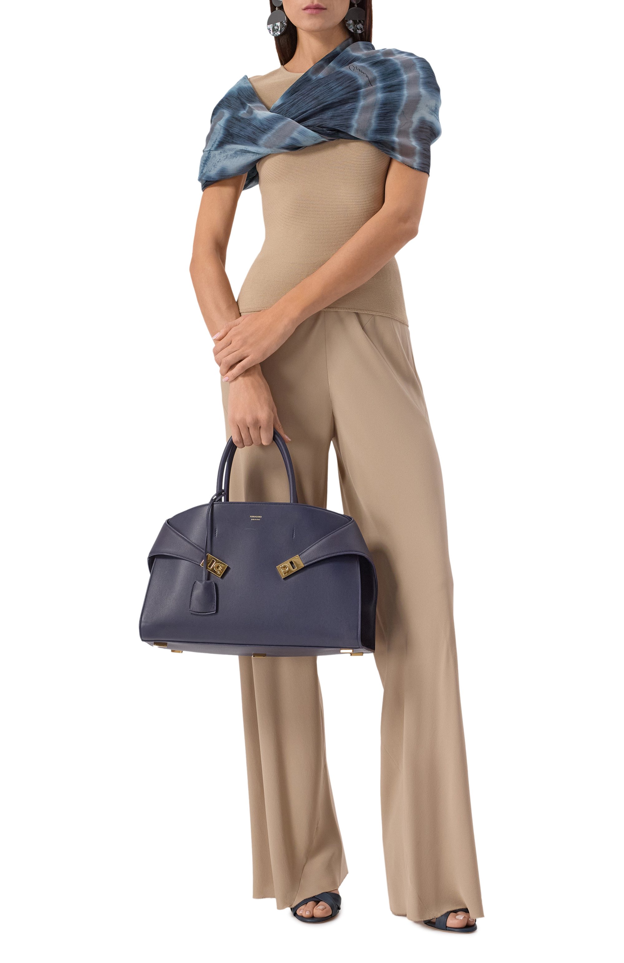 Сумка hug large FERRAGAMO, арт. 215921/766649, фото 7