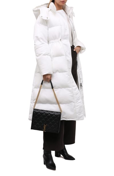 Пуховик ALEXANDER MCQUEEN белого цвета по цене 299500 руб., арт. 672760/QZAD1, фото 2 Пуховик ALEXANDER MCQUEEN, арт. 672760/QZAD1, фото 2