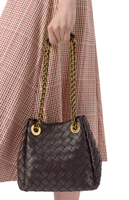 Женская сумка parachute small BOTTEGA VENETA темно-коричневого цвета, арт. 817175/V4SC5 | Фото 2 (Размер: small; Автоматизация ТО: Проставлено; Материал: Натуральная кожа; Автоматизация состава: Проставлено)