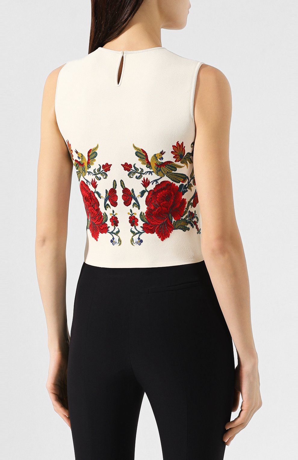 Топ с принтом ALEXANDER MCQUEEN разноцветного цвета по цене 131000 руб., арт. 571661/Q1WWA, фото 4 Топ с принтом ALEXANDER MCQUEEN, арт. 571661/Q1WWA, фото 4