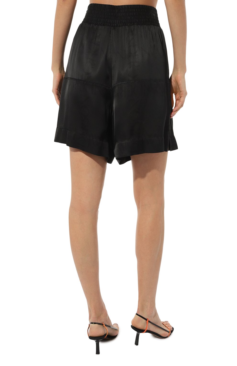 Шорты из вискозы JW ANDERSON черного цвета по цене 89950 руб., арт. SR0032PG0782 999, фото 4 Шорты из вискозы JW ANDERSON, арт. SR0032PG0782 999, фото 4