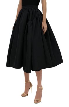 Женская юбка ALEXANDER MCQUEEN черного цвета, арт. 665397/QEACM | Фото 3 (Длина Ж (юбки, платья, шорты): Миди; Материал внешний: Синтетический материал; Стили: Гламурный; Женское Кросс-КТ: Юбка-одежда; Региональные ограничения белый список (Axapta Mercury): RU; Драгоценные камни: Проставлено; Материал сплава: Проставлено)