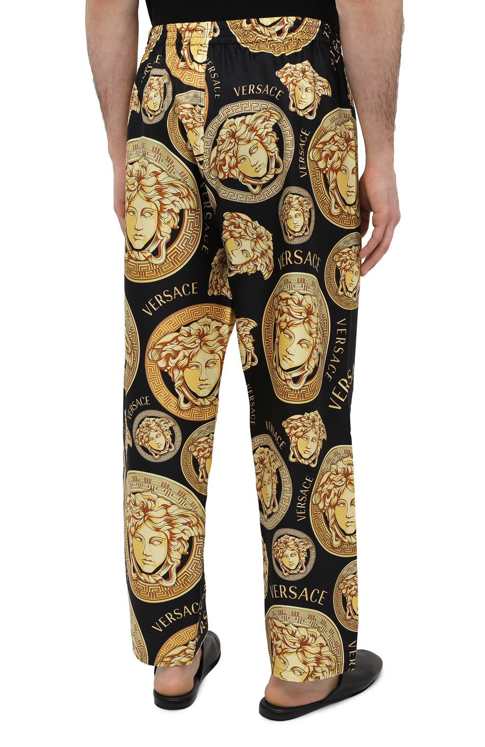 Шелковые брюки VERSACE золотого цвета по цене 130000 руб., арт. AUU05051/1F00596, фото 4 Шелковые брюки VERSACE, арт. AUU05051/1F00596, фото 4