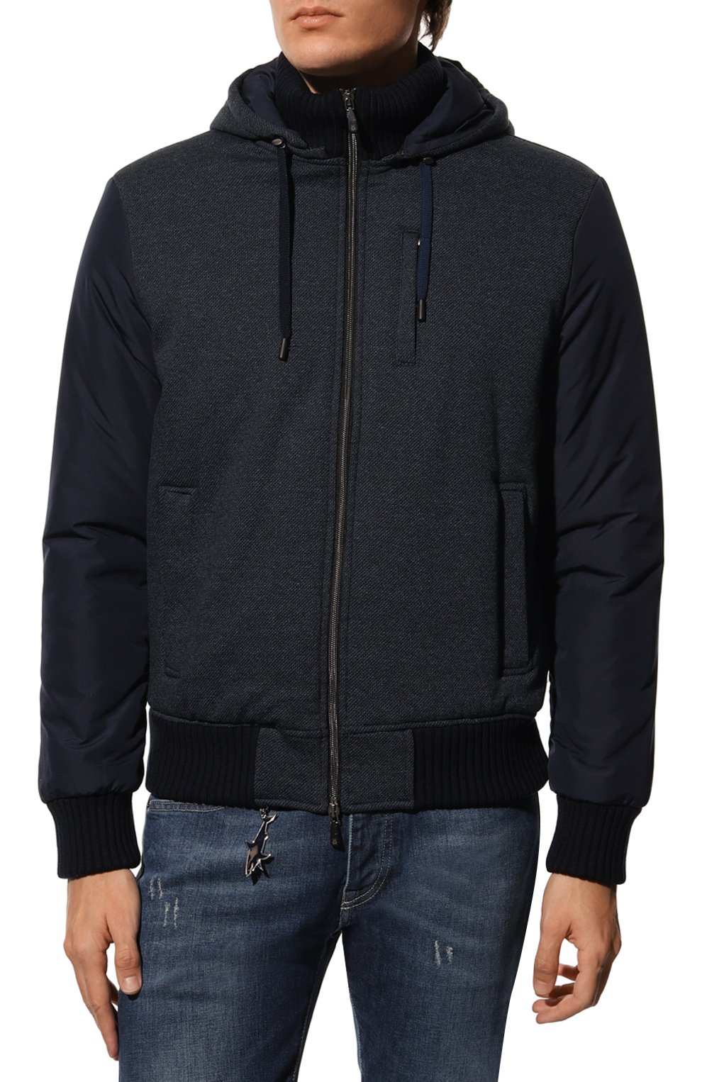 Утепленный бомбер CAPOBIANCO синего цвета по цене 106500 руб., арт. 13M351.JCNY., фото 3 Утепленный бомбер CAPOBIANCO, арт. 13M351.JCNY., фото 3