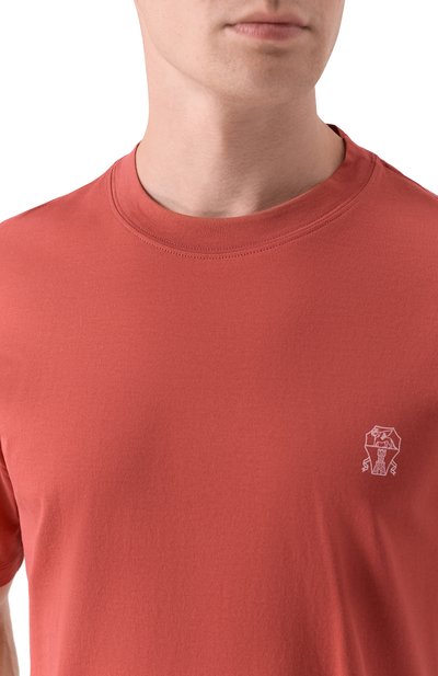 Хлопковая футболка BRUNELLO CUCINELLI красного цвета по цене 51950 руб., арт. M0B138440, фото 5 Хлопковая футболка BRUNELLO CUCINELLI, арт. M0B138440, фото 5