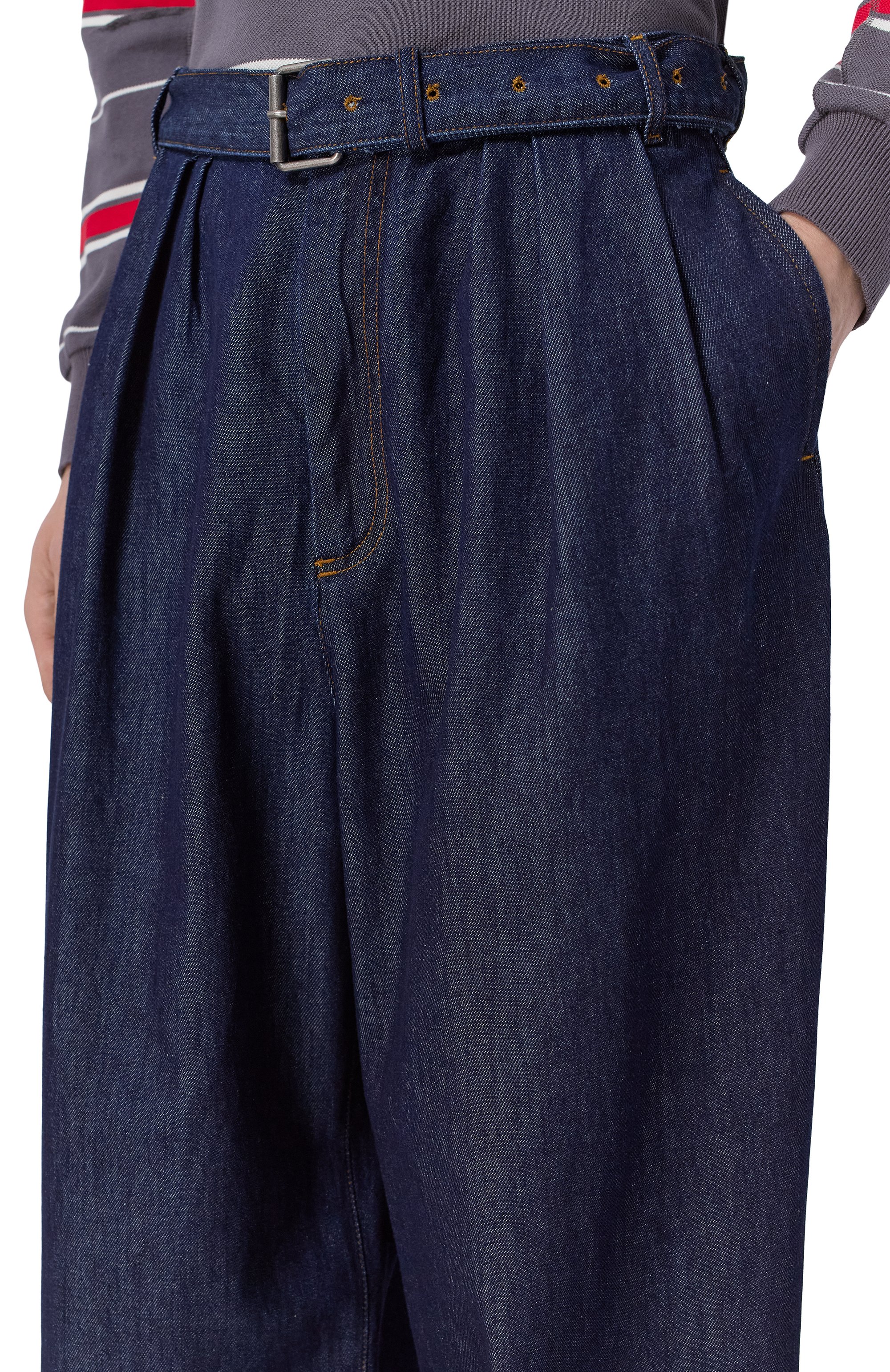 Джинсы DRIES VAN NOTEN темно-синего цвета по цене 72200 руб., арт. 020956/3385, фото 5 Джинсы DRIES VAN NOTEN, арт. 020956/3385, фото 5