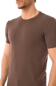 Мужская хлопковая футболка TOM FORD коричневого цвета, арт. T4M08104 | Фото 5 (Рукава: Короткие; Материал сплава: Проставлено; Длина (для топов): Стандартные; Драгоценные камни: Проставлено; Кросс-КТ: бельё; Материал внешний: Хлопок)