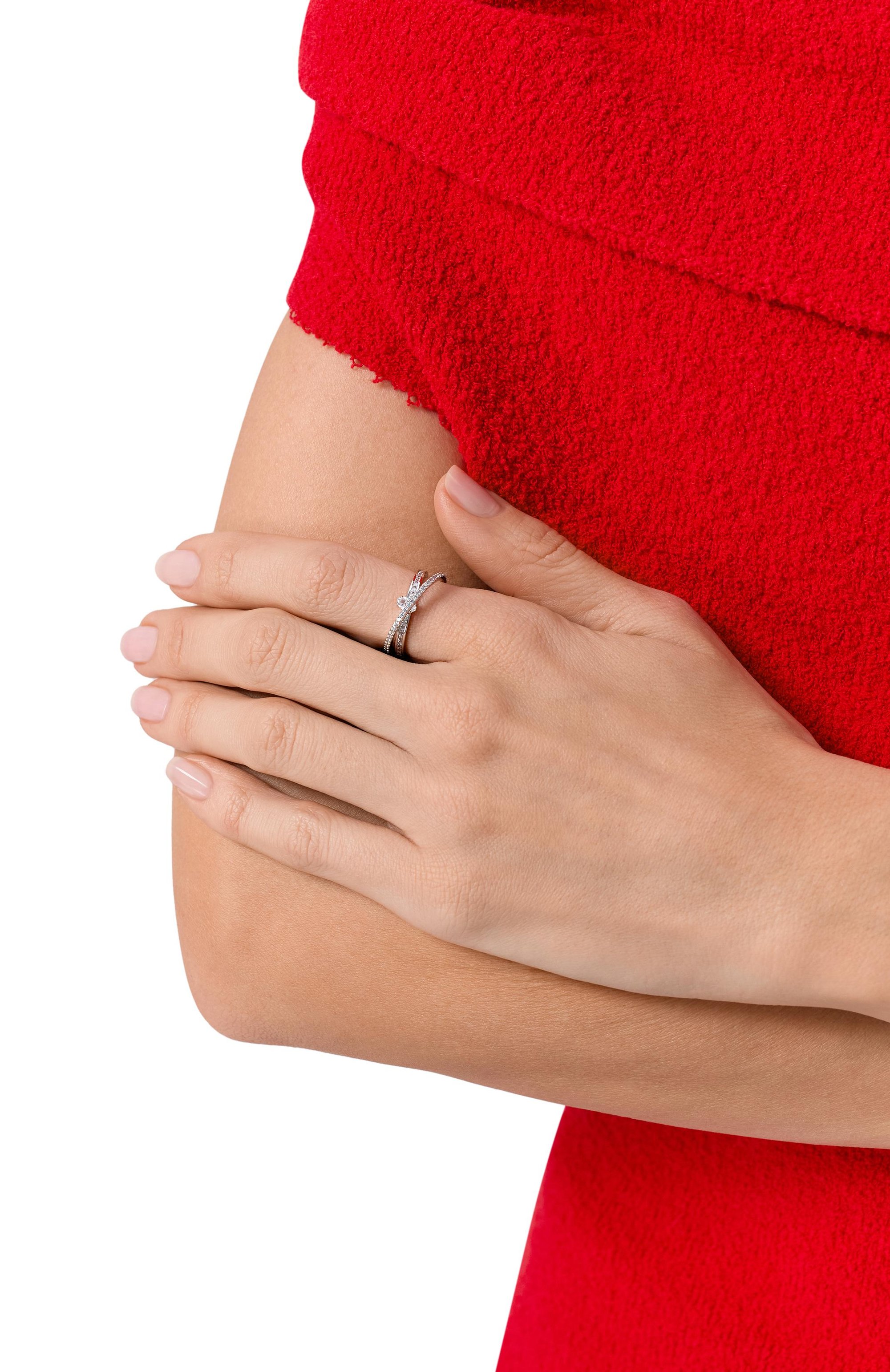 Кольцо hyperbola SWAROVSKI серебряного цвета по цене 21400 руб., арт. 5691231, фото 2 Кольцо hyperbola SWAROVSKI, арт. 5691231, фото 2