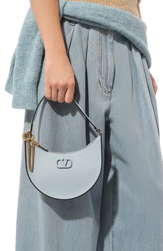Женская сумка vlogo signature mini VALENTINO голубого цвета, арт. 5W2P0W19/RQR | Фото 2 (Материал сплава: Проставлено; Матер�иал: Натуральная кожа; Размер: mini; Драгоценные камни: Проставлено)
