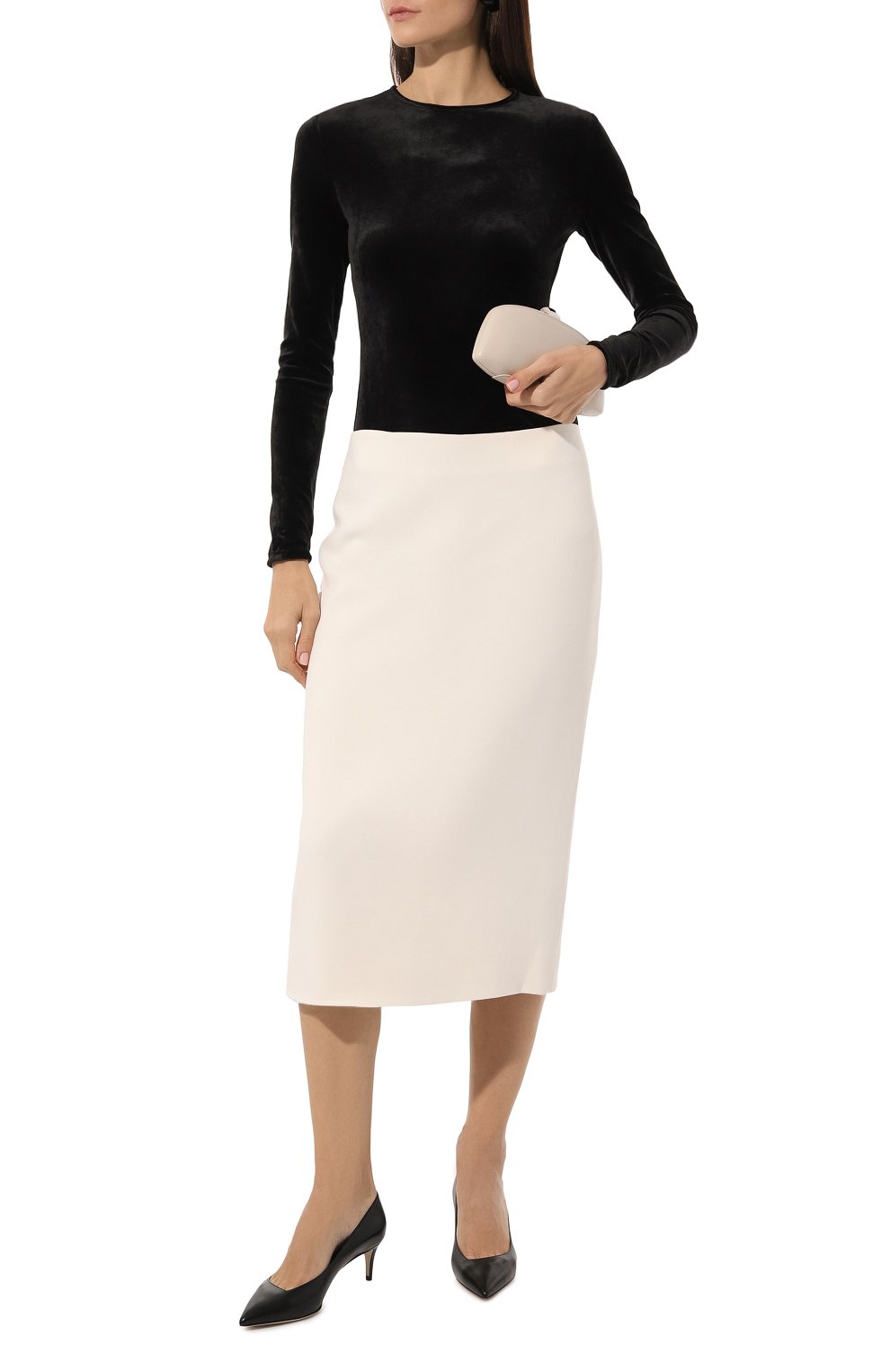 Бархатный топ GIORGIO ARMANI черного цвета по цене 69950 руб., арт. 6DAM74/AJZXZ, фото 2 Бархатный топ GIORGIO ARMANI, арт. 6DAM74/AJZXZ, фото 2