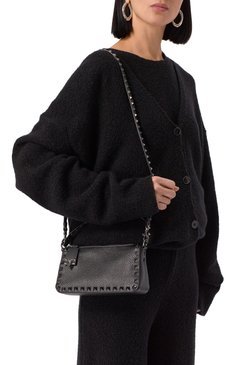 Женская су�мка rockstud small VALENTINO черного цвета, арт. 5W2B0J47/HAD | Фото 2 (Ремень/цепочка: На ремешке; Драгоценные камни: Проставлено; Материал сплава: Проставлено; Материал: Натуральная кожа; Размер: small)