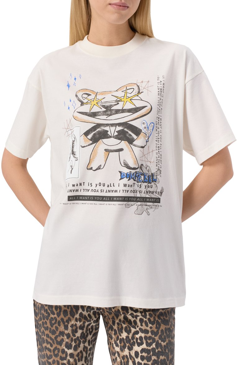 Женская хлопковая футболка DOMREBEL белого цвета, арт. WANTED T-SHIRT SWAR0WSKI | Фото 3 (Длина (для топов): Стандартные; Рукава: Короткие; Материал внешний: Хлопок; Стили: Кэжуэл; Принт: С принтом; Женское Кросс-КТ: Футболка-одежда; Детали: Декор; Автоматизация ТО: Проставлено; Автоматизация состава: Проставлено)
