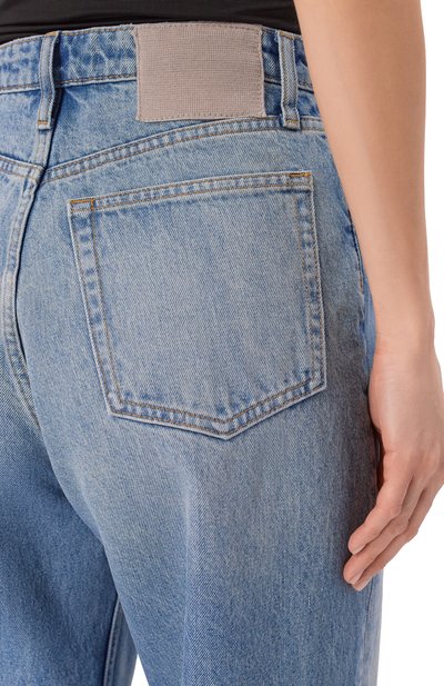 Джинсы AYA MUSE голубого цвета по цене 92350 руб., арт. AMR2678, фото 5 Джинсы AYA MUSE, арт. AMR2678, фото 5