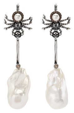 Женские серьги ALEXANDER MCQUEEN серебряного цвета, арт. 582707/J160Y | Фото 1 (Статус проверки: Проверена категория; Материал: Металл; Региональные ограничения белый список (Axapta Mercury): Не проставлено; Нос: Не проставлено)