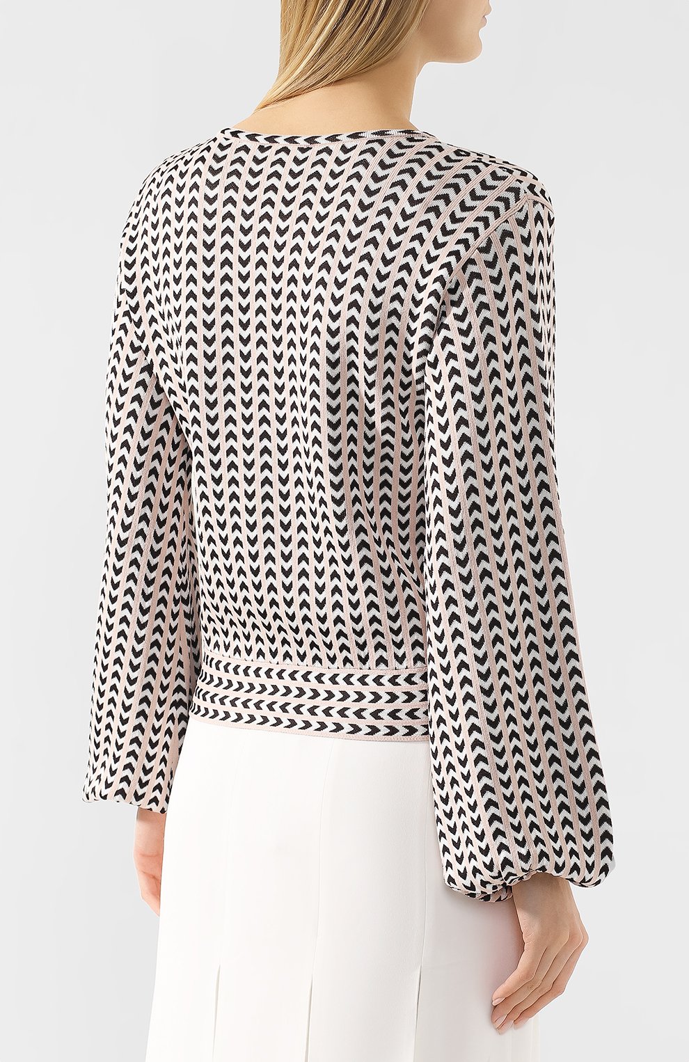 Пуловер EMPORIO ARMANI светло-розового цвета по цене 58400 руб., арт. 3G2MV6/2M12Z, фото 4 Пуловер EMPORIO ARMANI, арт. 3G2MV6/2M12Z, фото 4