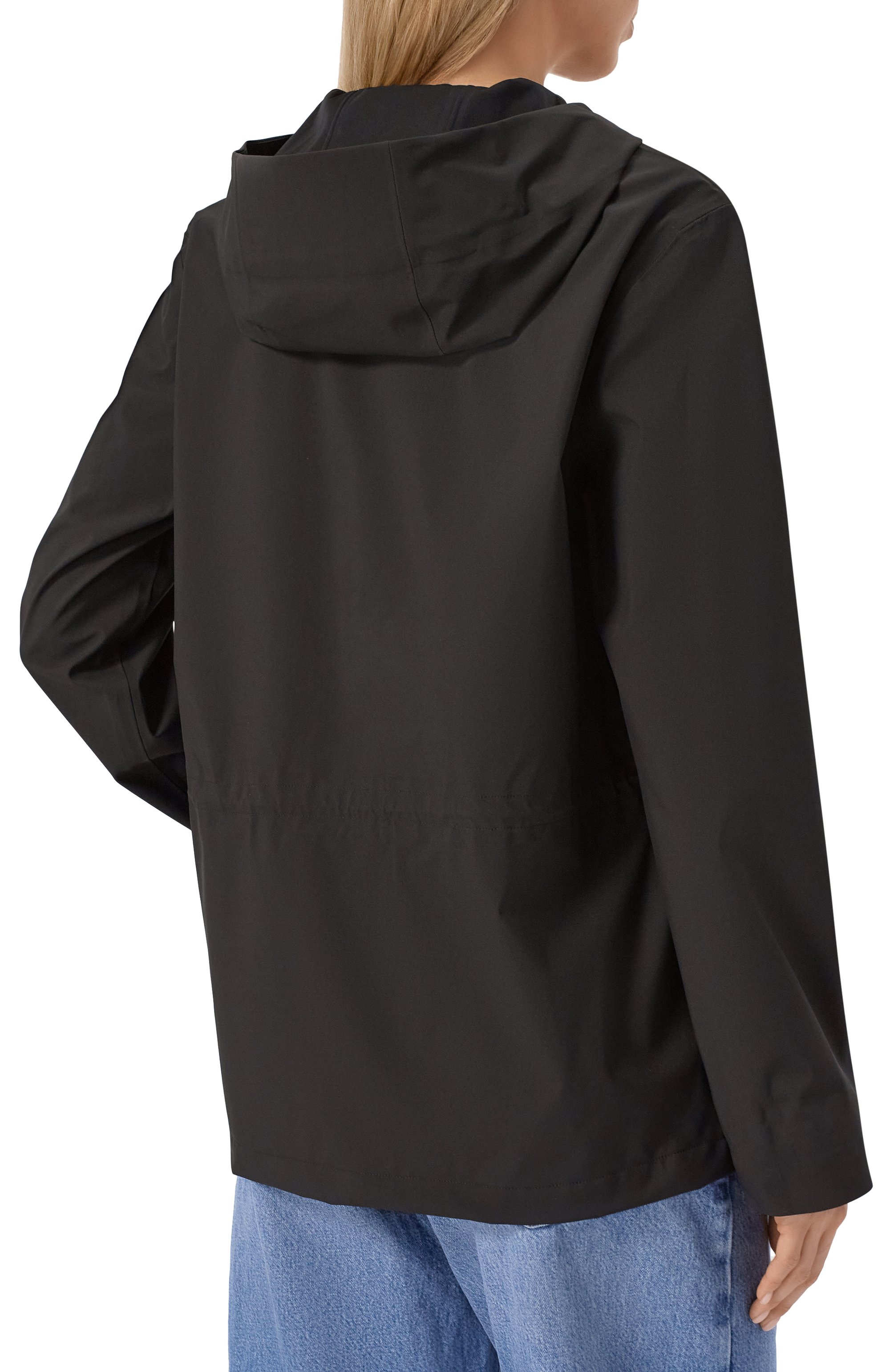 Ветровка RAINS черного цвета по цене 28750 руб., арт. RA12470, фото 8 Ветровка RAINS, арт. RA12470, фото 8