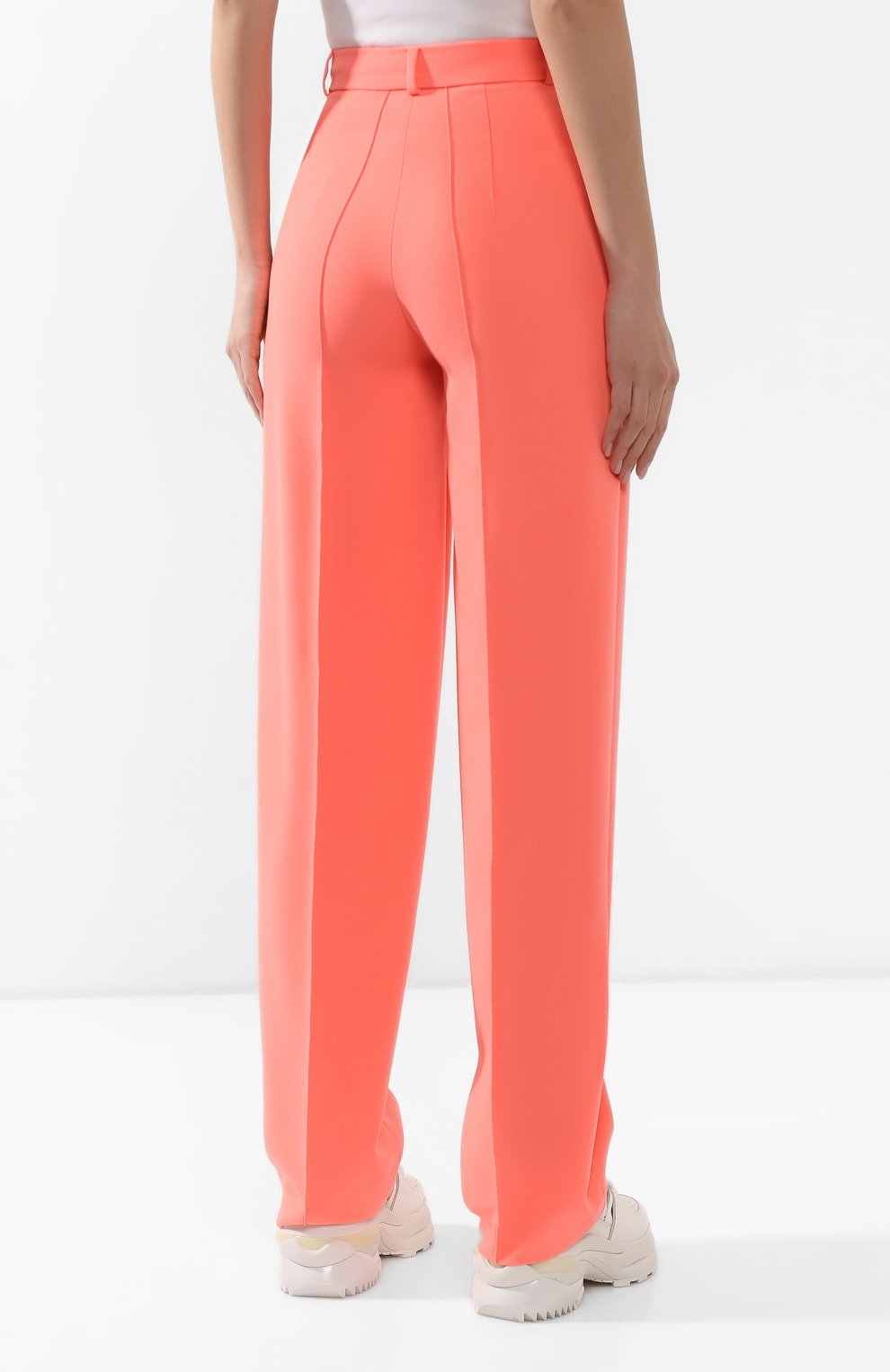 Брюки со стрелками LESYANEBO розового цвета по цене 20800 руб., арт. FW19/Н-157, фото 4 Брюки со стрелками LESYANEBO, арт. FW19/Н-157, фото 4
