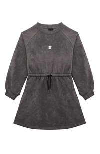 Темно-серый