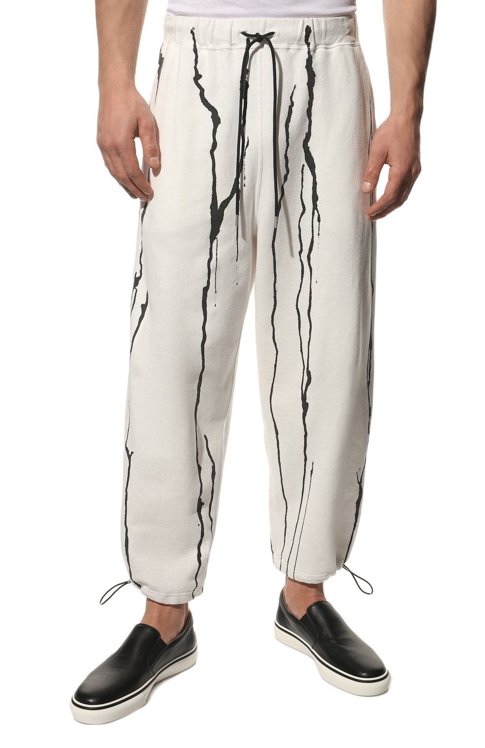 Хлопковые джоггеры KAZUYUKI KUMAGAI белого цвета по цене 62200 руб., арт. VP21-327, фото 3 Хлопковые джоггеры KAZUYUKI KUMAGAI, арт. VP21-327, фото 3