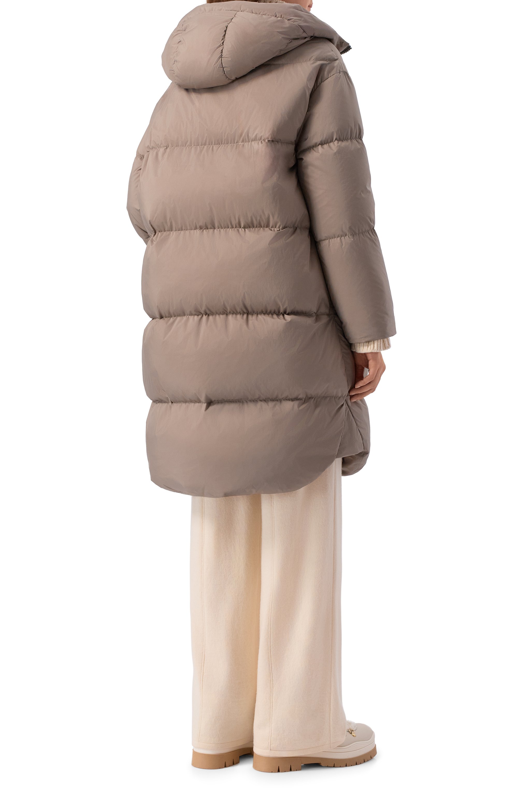 Пуховик HERNO бежевого цвета по цене 106000 руб., арт. PI002210D/19288, фото 4 Пуховик HERNO, арт. PI002210D/19288, фото 4