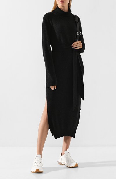 Платье с поясом NANUSHKA серого цвета по цене 52050 руб., арт. CANAAN_CHARC0AL_CASHMERE BLEND RIB, фото 2 Платье с поясом NANUSHKA, арт. CANAAN_CHARC0AL_CASHMERE BLEND RIB, фото 2