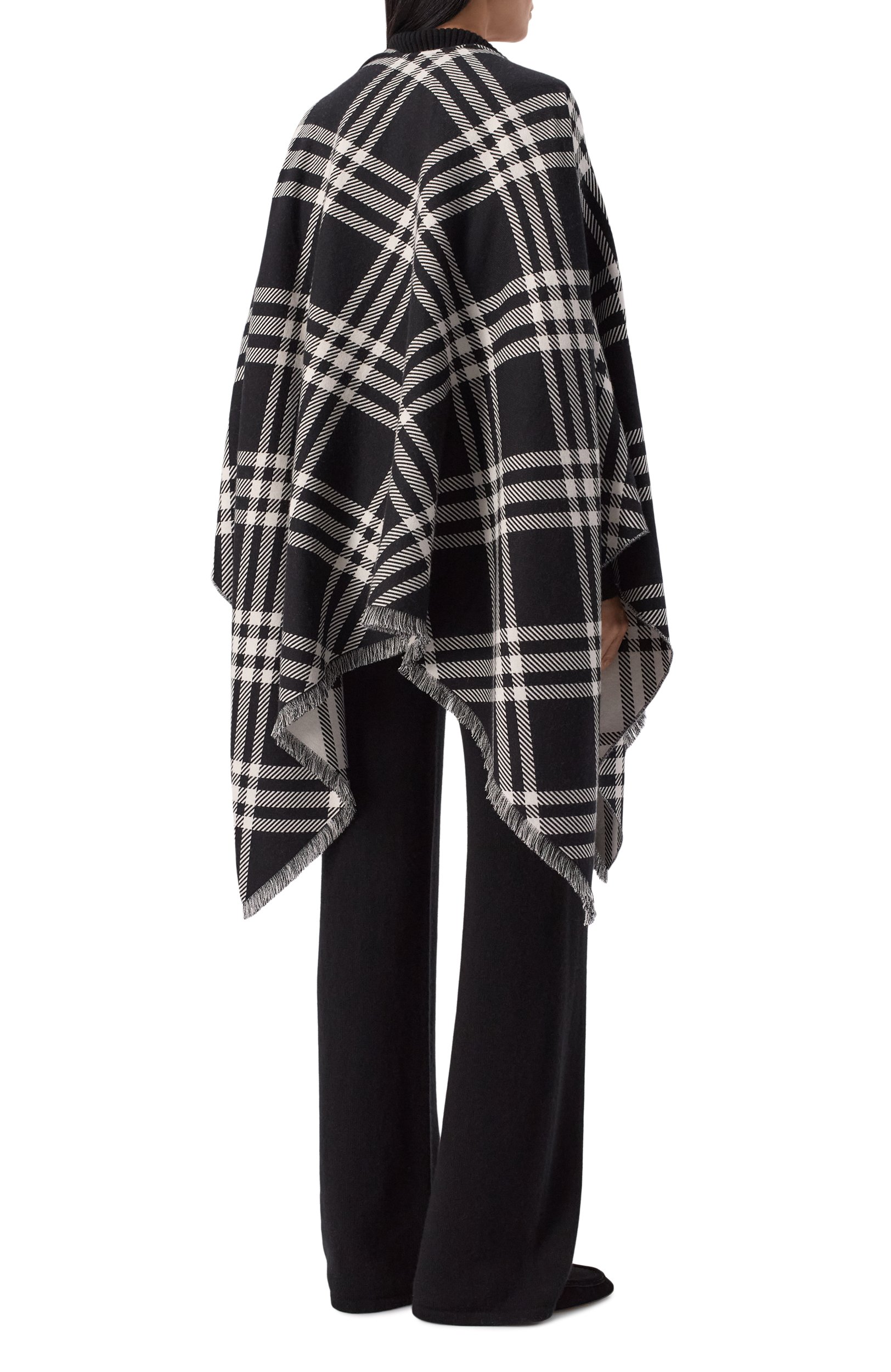 Пончо из шерсти и шелка BURBERRY черно-белого цвета по цене 161500 руб., арт. 8129970, фото 3 Пончо из шерсти и шелка BURBERRY, арт. 8129970, фото 3