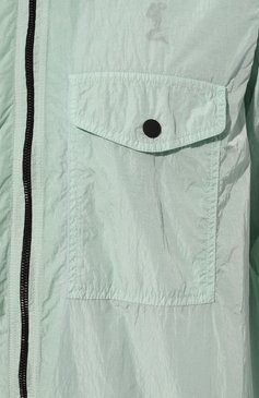Мужская куртка BOSS ORANGE светло-зеленого цвета, арт. 50505911 | Фото 5 (Кросс-КТ: Куртка, Ветровка; Рукава: Длинные; Материал внешний: Синтетический материал; Материал сплава: Проставлено; Драгоценные камни: Проставлено; Длина (верхняя одежда): Короткие; Стили: Кэжуэл)