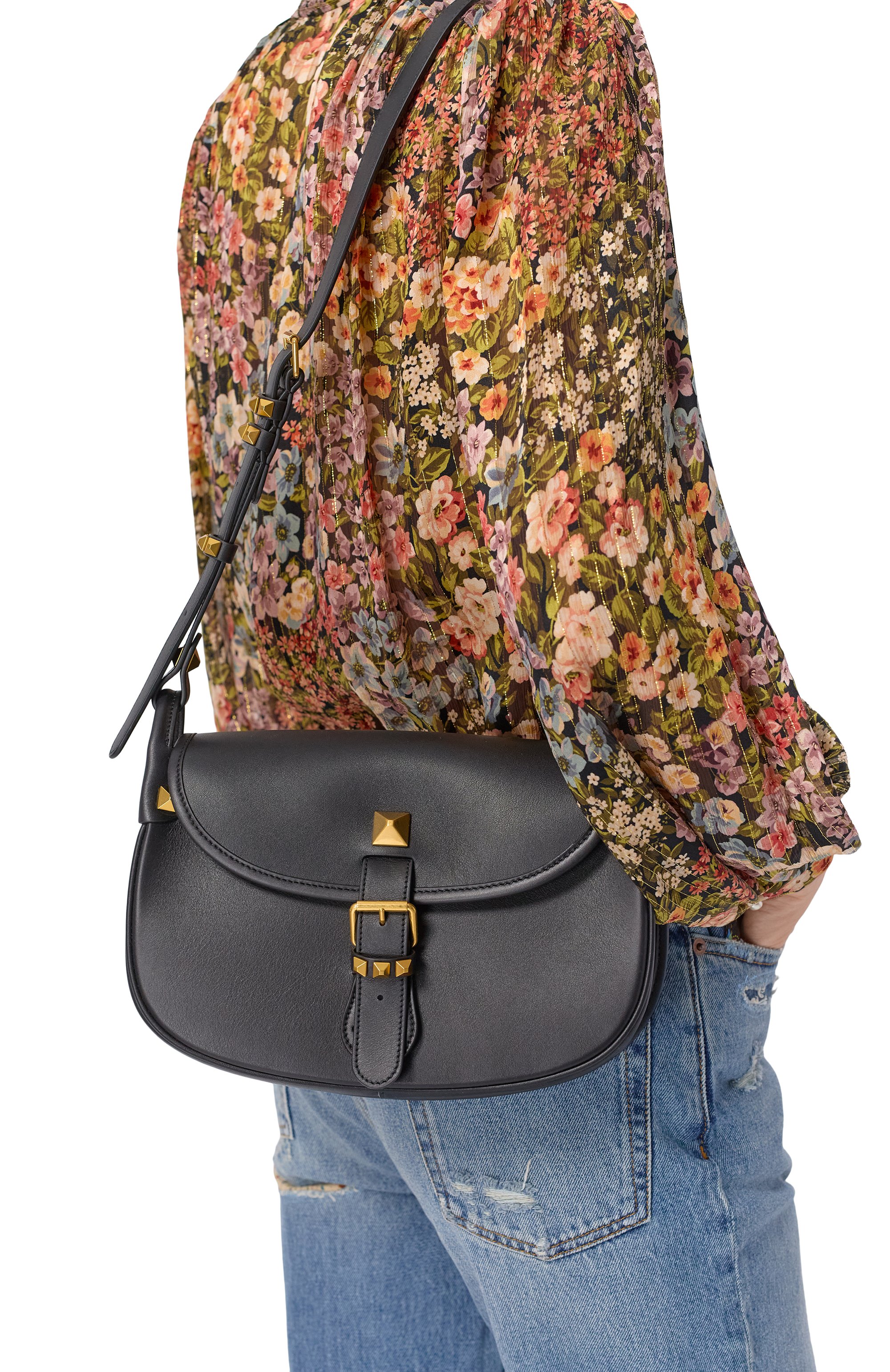 Сумка flaneuse VALENTINO черного цвета по цене 372000 руб., арт. 8W2B0T06/FEF, фото 2 Сумка flaneuse VALENTINO, арт. 8W2B0T06/FEF, фото 2