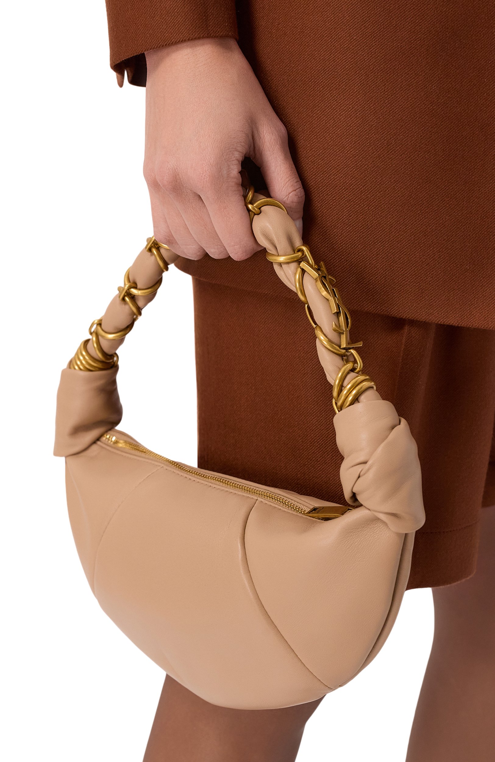 Сумка amalia mini SAINT LAURENT бежевого цвета по цене 339000 руб., арт. 873871/AACX7, фото 2 Сумка amalia mini SAINT LAURENT, арт. 873871/AACX7, фото 2