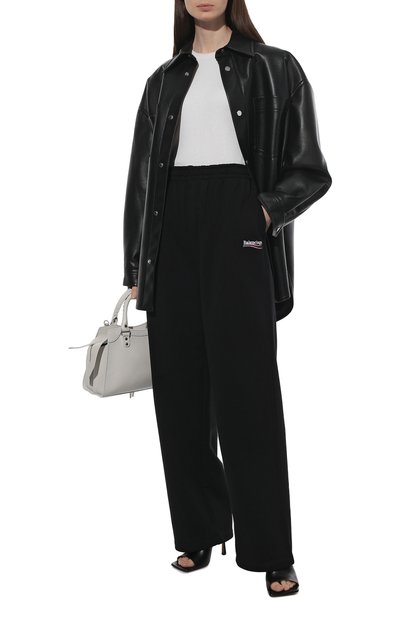 Хлопковые брюки BALENCIAGA черного цвета по цене 77750 руб., арт. 641602/TKVI9, фото 2 Хлопковые брюки BALENCIAGA, арт. 641602/TKVI9, фото 2