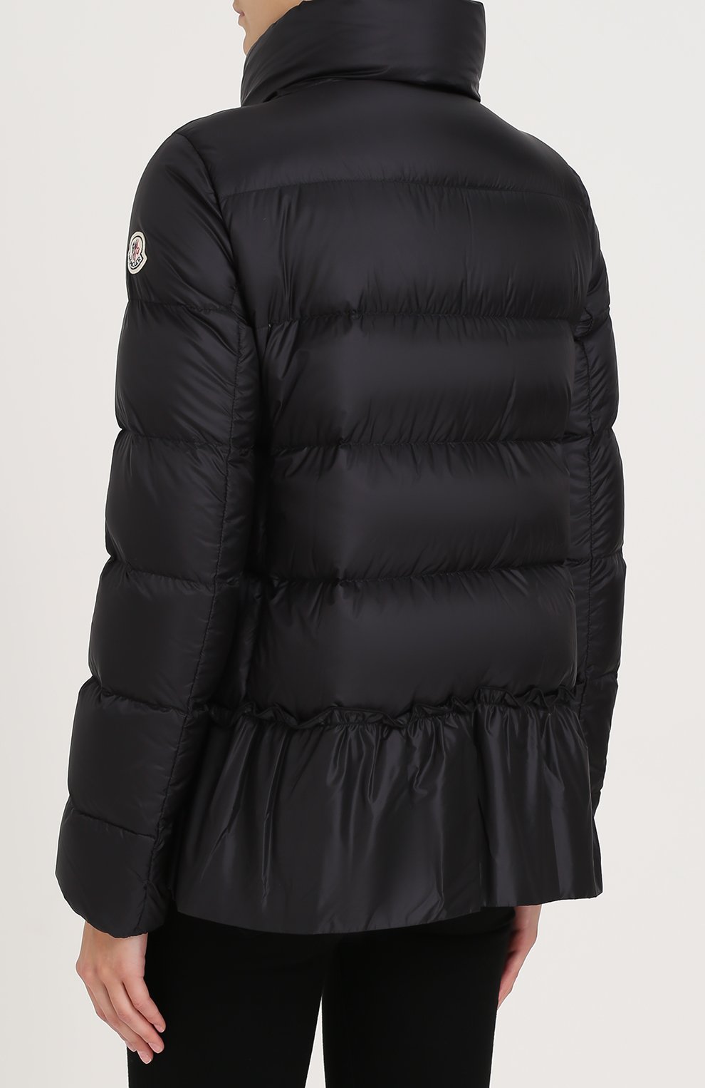 Стеганый пуховик с воротником-стойкой MONCLER черного цвета по цене 99500 руб., арт. C2-093-46384-49-53048, фото 4 Стеганый пуховик с воротником-стойкой MONCLER, арт. C2-093-46384-49-53048, фото 4