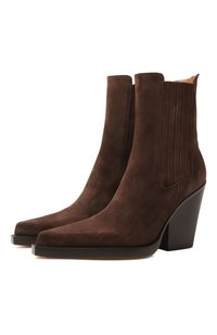 Темно-коричневый