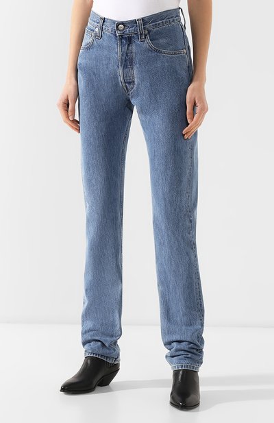 Джинсы HELMUT LANG голубого цвета по цене 33100 руб., арт. I09DW210, фото 3 Джинсы HELMUT LANG, арт. I09DW210, фото 3