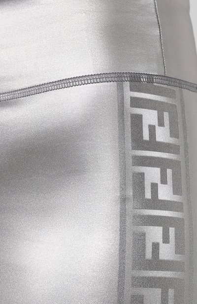 Шорты FENDI серебряного цвета по цене 29950 руб., арт. FAB202 AB40, фото 5 Шорты FENDI, арт. FAB202 AB40, фото 5