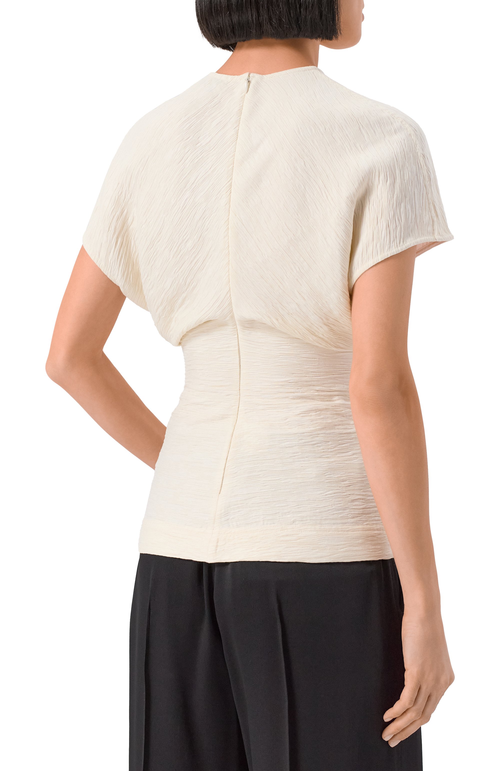 Топ из вискозы TOTEME кремового цвета по цене 56100 руб., арт. 243-WRT0331-FB0199, фото 4 Топ из вискозы TOTEME, арт. 243-WRT0331-FB0199, фото 4