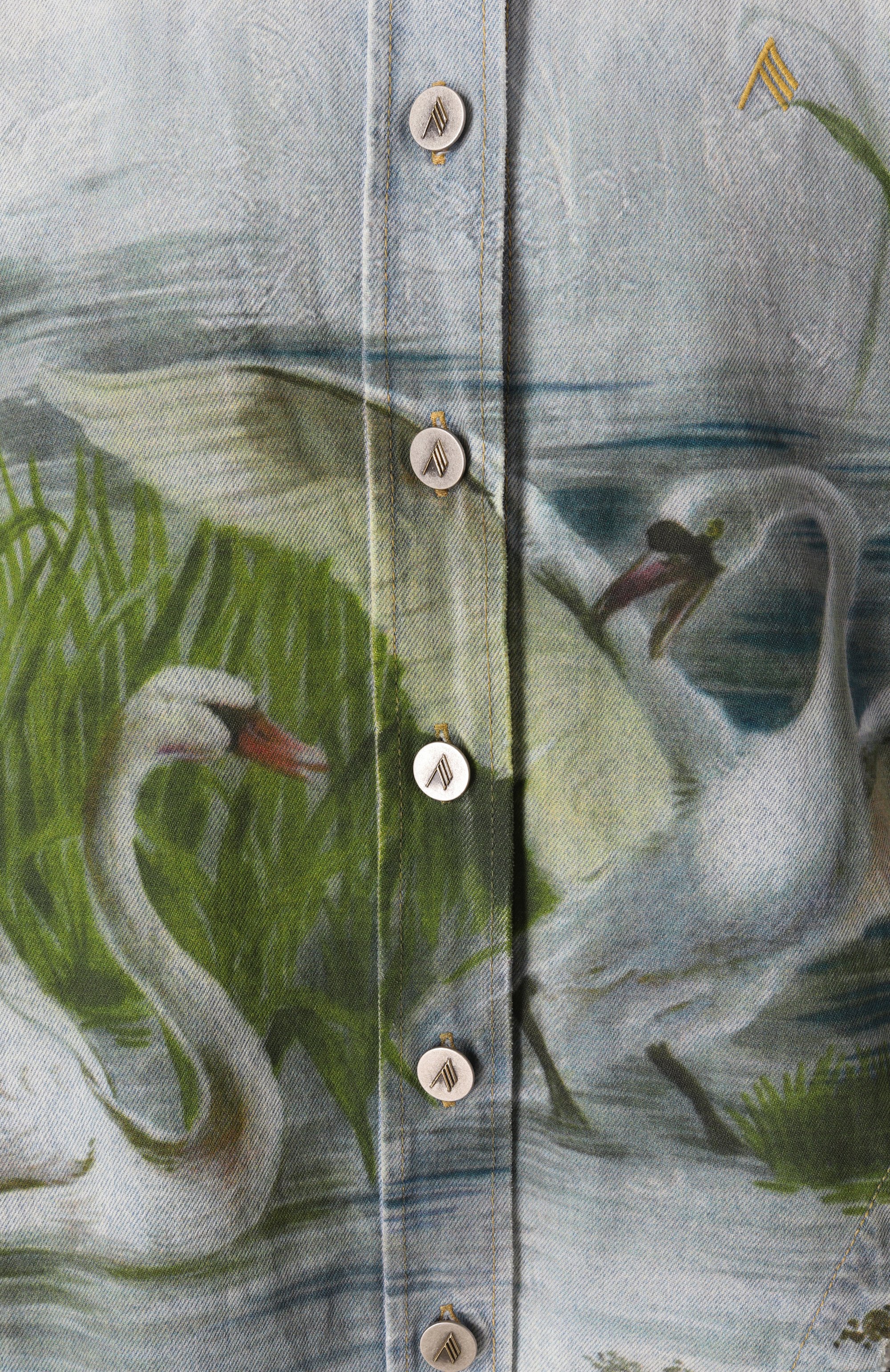 Джинсовая рубашка THE ATTICO голубого цвета по цене 163000 руб., арт. 250WCB00068/DDD085PR, фото 6 Джинсовая рубашка THE ATTICO, арт. 250WCB00068/DDD085PR, фото 6