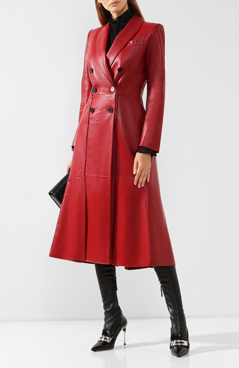 Женское кожаное пальто ALEXANDER MCQUEEN красного цвета, арт. 585005/Q5AA0 | Фото 2 (Рукава: Длинные; Материал подклада: Шелк; Женское Кросс-КТ: Замша и кожа; Длина (верхняя одежда): Длинные; Статус проверки: Проверена категория; 1-2-бортные: Двубортные; Материал внешний: Натуральная кожа; Ювелирные украшения: Назначено)