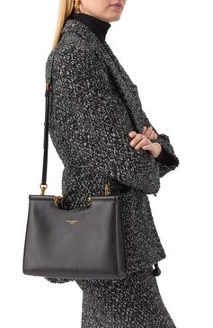 Женская сумка sicily shopper small DOLCE & GABBANA черного цвета, арт. BB7728/B7321 | Фото 2 (Драгоценные камни: Проставлено; Материал сплава: Проставлено; Материал: Натуральная кожа; Размер: small; Ремень/цепочка: На ремешке)