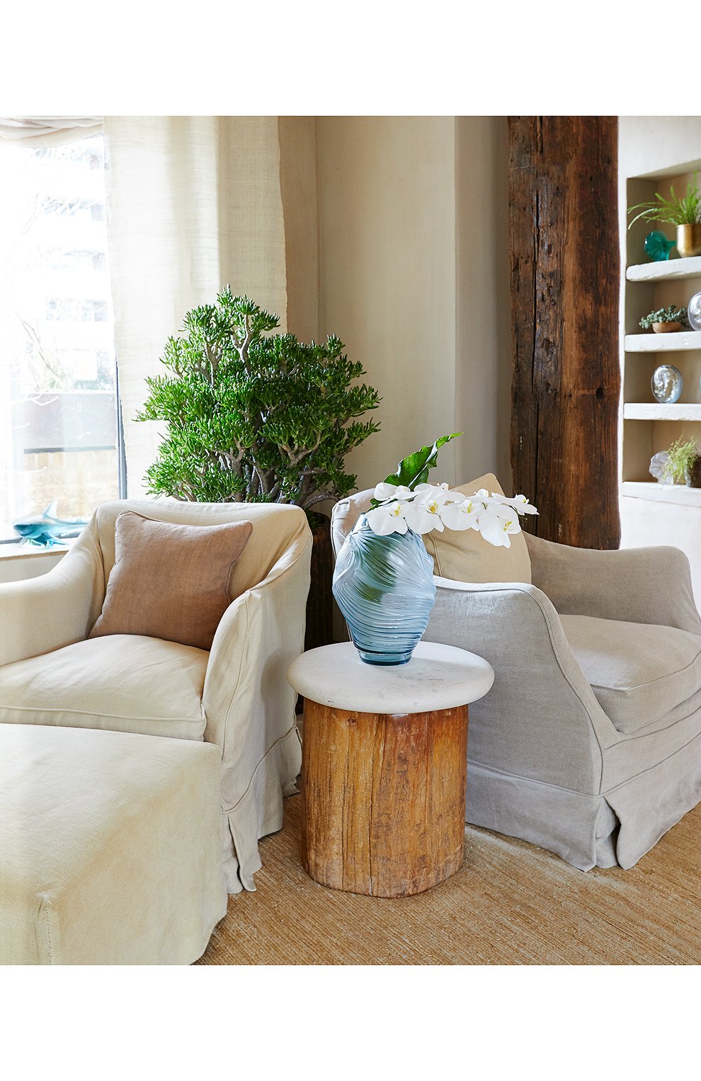 Ваза poissons combattants LALIQUE синего цвета по цене 638500 руб., арт. 10671800, фото 2 Ваза poissons combattants LALIQUE, арт. 10671800, фото 2