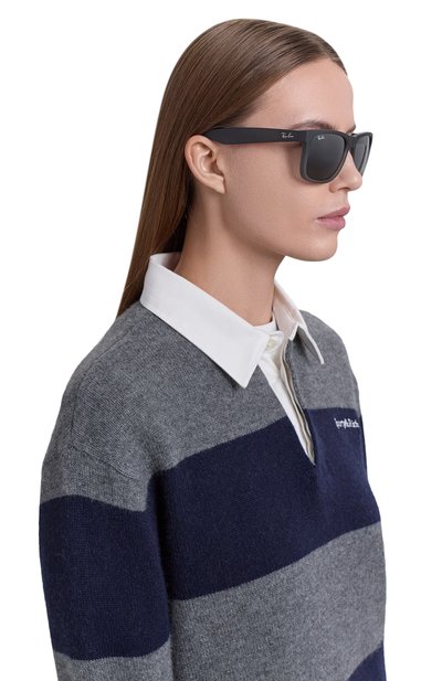 Солнцезащитные очки RAY-BAN серого цвета по цене 19950 руб., арт. 4165-852/88, фото 2 Солнцезащитные очки RAY-BAN, арт. 4165-852/88, фото 2