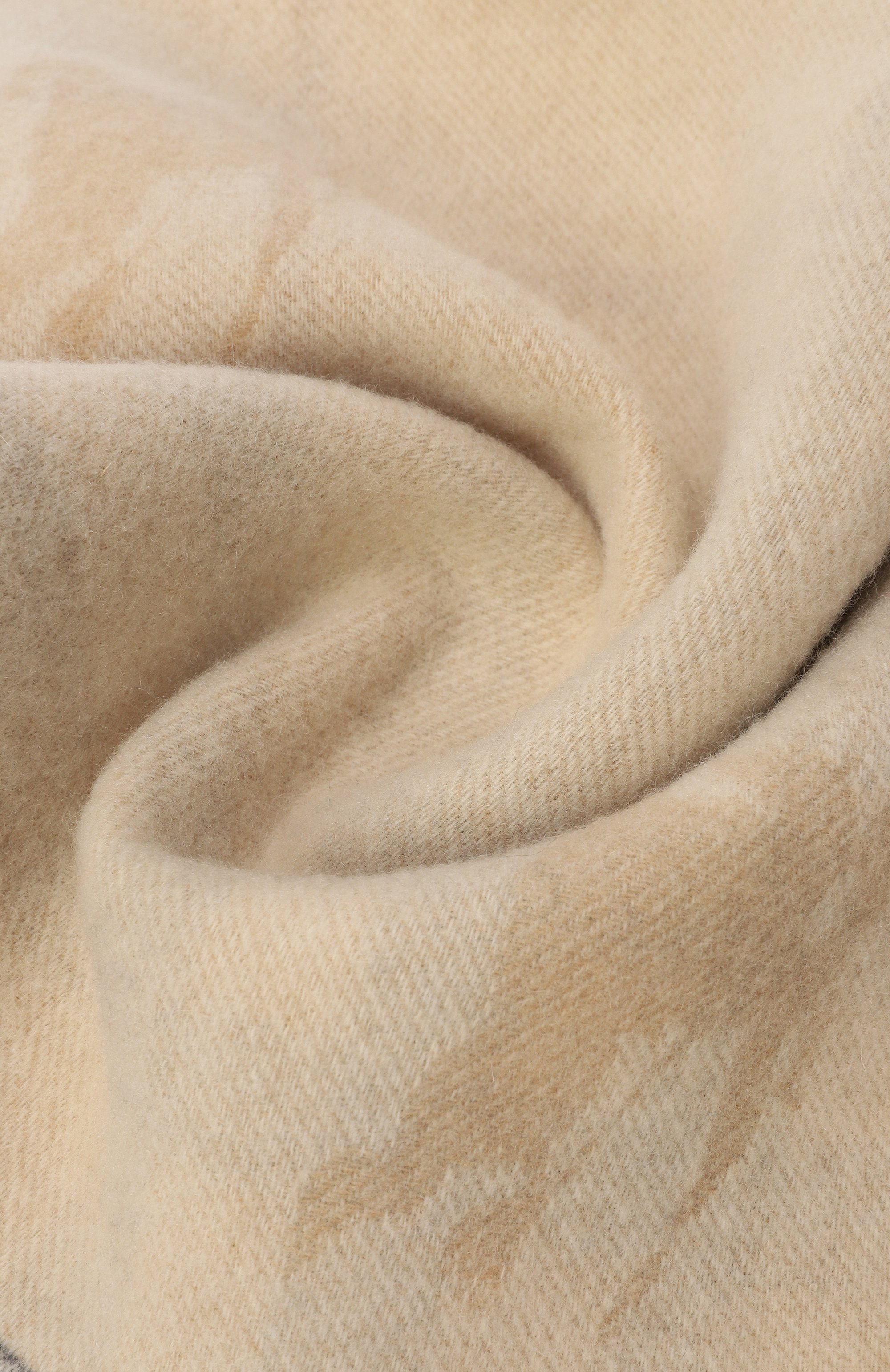 Кашемировый шарф BURBERRY белого цвета по цене 87000 руб., арт. 8095224, фото 3 Кашемировый шарф BURBERRY, арт. 8095224, фото 3