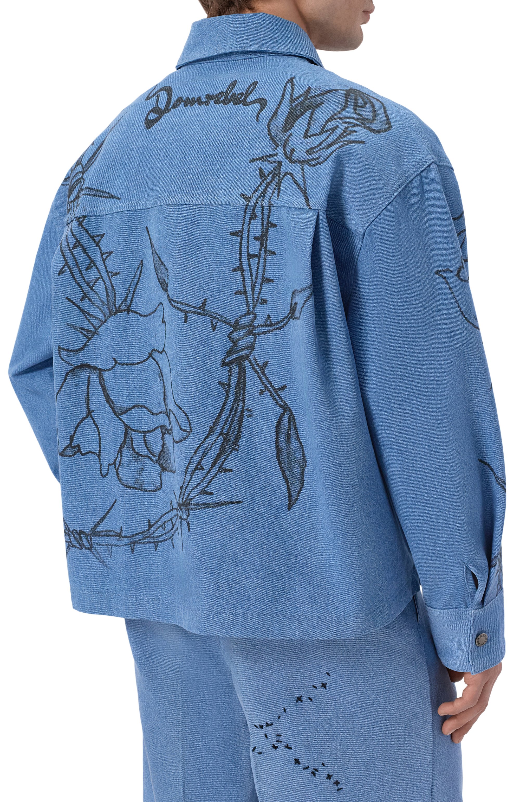 Джинсовая куртка DOMREBEL синего цвета по цене 71950 руб., арт. M INKED/JEAN JACKET, фото 4 Джинсовая куртка DOMREBEL, арт. M INKED/JEAN JACKET, фото 4