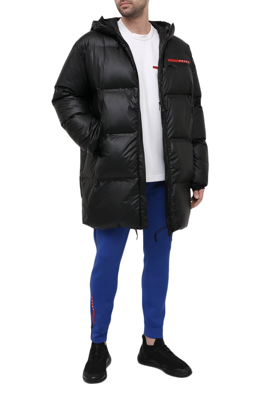 Пуховик PRADA черного цвета по цене 300000 руб., арт. SGB258-1T2Y-F0002-192, фото 2 Пуховик PRADA, арт. SGB258-1T2Y-F0002-192, фото 2