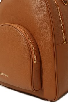 Женский рюкзак lea COCCINELLE коричневого цвета, арт. E1 L60 14 02 01 | Фото 3 (Размер: large; Материал: Натуральная кожа; Стили: Кэжуэл; Драгоценные камни: Проставлено; Нос: Не проставлено; Материал сплава: Проставлено)