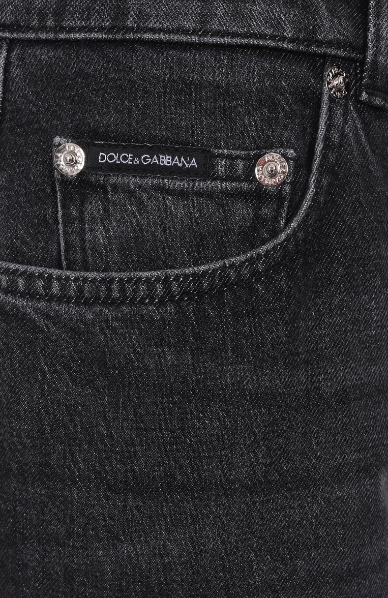 Женские джинсы DOLCE & GABBANA темно-серого цвета, арт. FTC8CD/G8NA4 | Фото 6 (Длина (брюки, джинсы): Удлиненные; Материал внешний: Хлопок, Деним; Силуэт Ж (брюки и джинсы): Прямые; Кросс-КТ: Деним; Детали: Делаве; Стили: Кэжуэл; Автоматизация ТО: Проставлено; Автоматизация состава: Проставлено; Размерность: Идёт в размер)