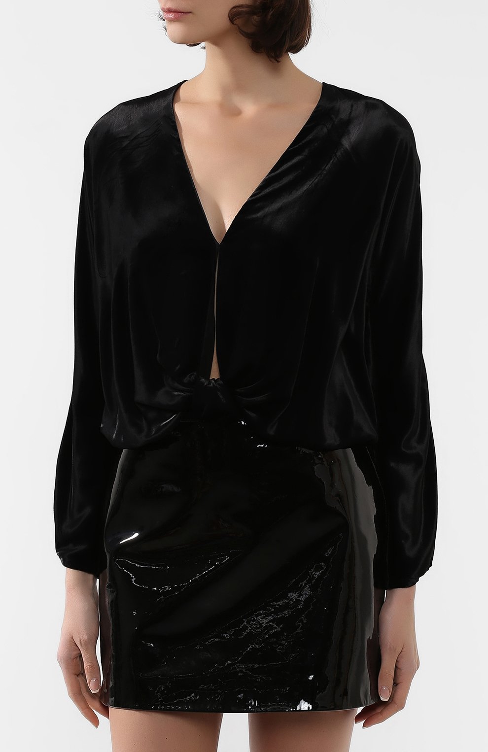 Блузка из смеси вискозы и шелка GIORGIO ARMANI черного цвета по цене 262500 руб., арт. 9WHCCZ35/TZ458, фото 3 Блузка из смеси вискозы и шелка GIORGIO ARMANI, арт. 9WHCCZ35/TZ458, фото 3