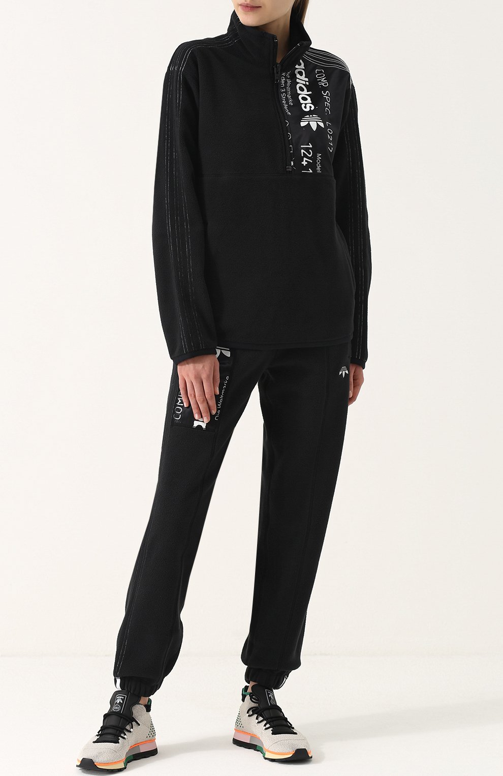 Свитер с воротником-стойкой на молнии ADIDAS ORIGINALS BY ALEXANDER WANG черного цвета по цене 22950 руб., арт. CV5249/W, фото 2 Свитер с воротником-стойкой на молнии ADIDAS ORIGINALS BY ALEXANDER WANG, арт. CV5249/W, фото 2