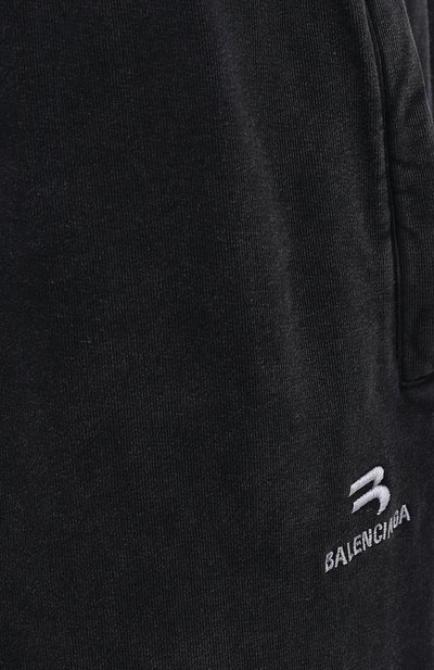 Хлопковые джоггеры BALENCIAGA темно-серого цвета по цене 76650 руб., арт. 675244/TLVA1, фото 5 Хлопковые джоггеры BALENCIAGA, арт. 675244/TLVA1, фото 5