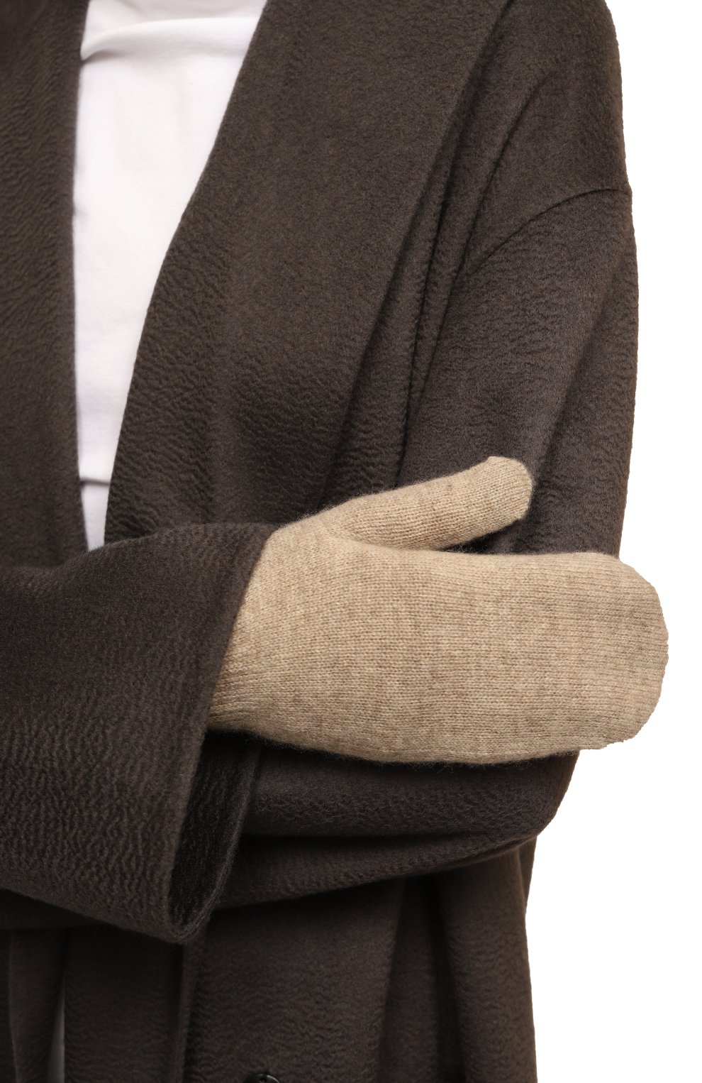 Кашемировые варежки TEGIN бежевого цвета по цене 15500 руб., арт. 1641-004, фото 2 Кашемировые варежки TEGIN, арт. 1641-004, фото 2